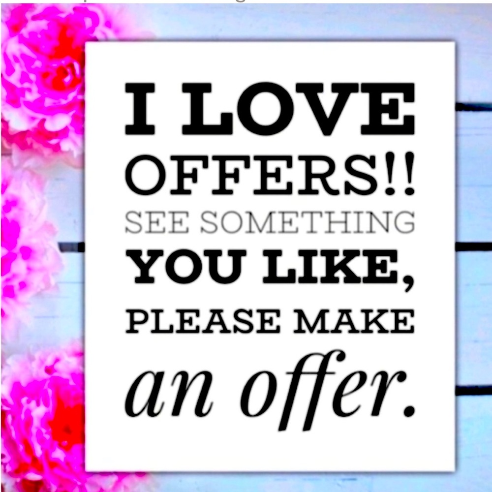 Clearing out the closet! Please make an offer!!